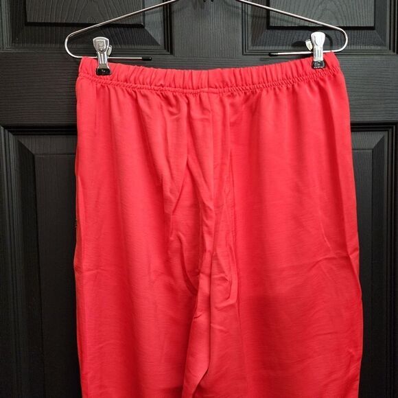 Fabletics EcoSatin Crop Pant - Strawberry Red/Black - Picture 14 of 16